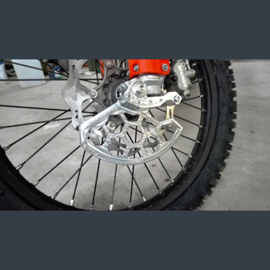 Front brake disc guard for KTM/Husqvarna 2016 - 2020 #3