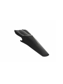 REAR FENDER