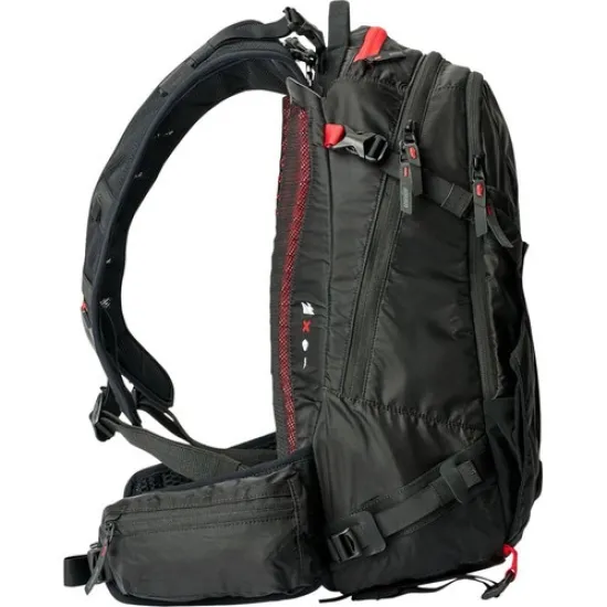 USWE Zippered VST 16L hátizsák fekete 5216080001
