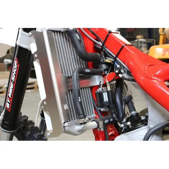 RADIATOR BRACES RED BETA 125RR 2018 by AXP Racing #3