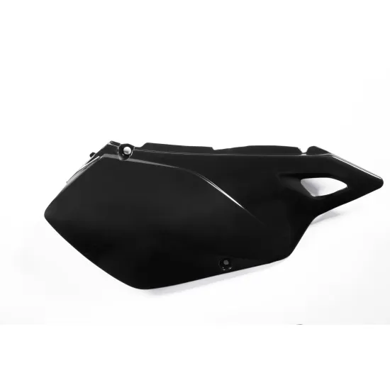Black (090) #5